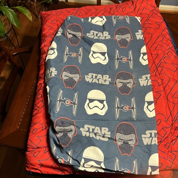 Star Wars twin comforter and fitted sheet - Picture 6 of 8